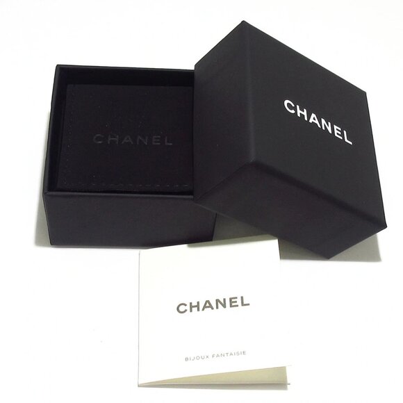 Auth CHANEL Coco - Silver Hardware Earrings - Picture 5 of 7